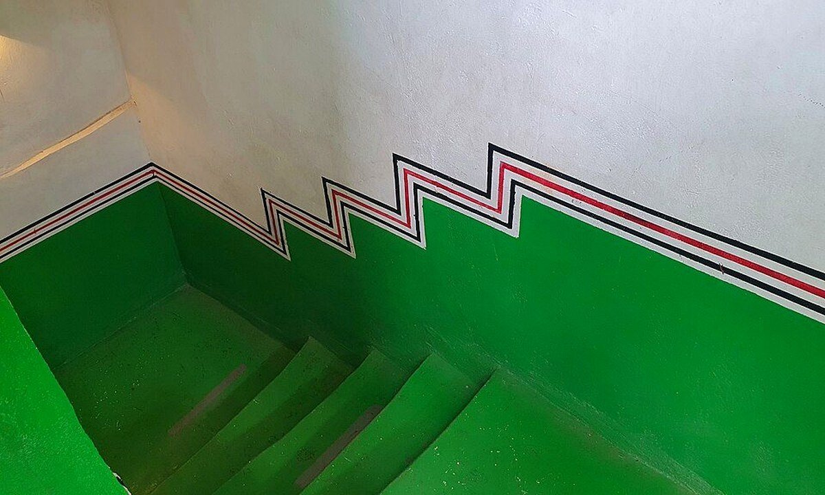 القط والزخارف العسيرية